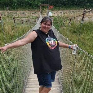 Meet your Posher, Crystal